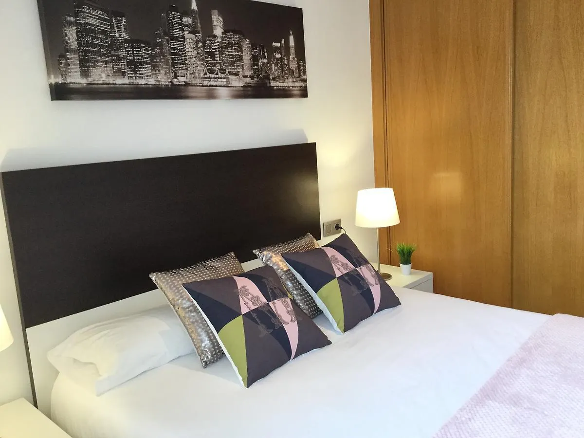 Miracruz Suites By Forever Rentals 0*, San Sebastián